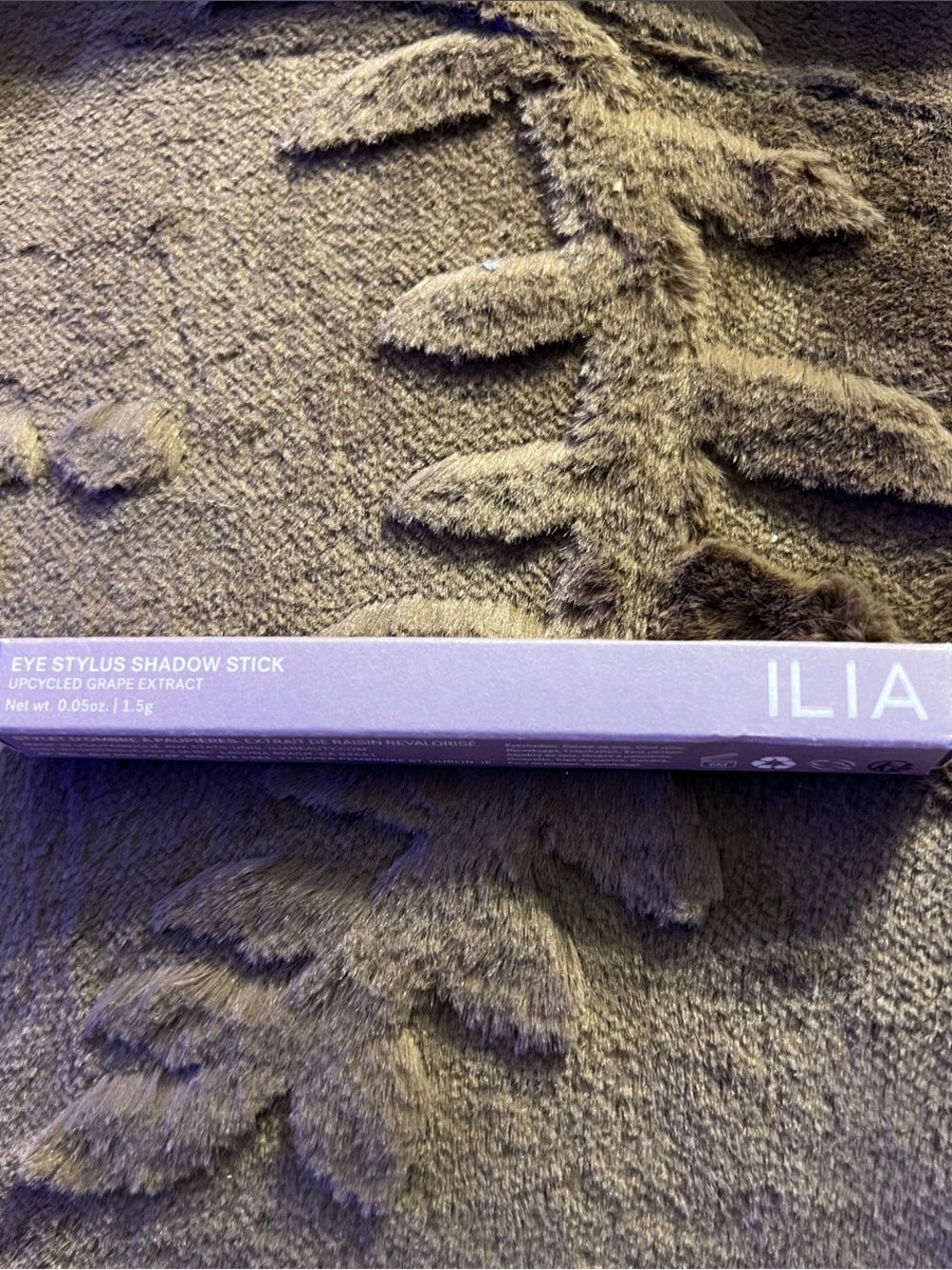 ILIA Eye Stylus Shadow Stick-Shade: Regal-Plum Bronze Shimmer